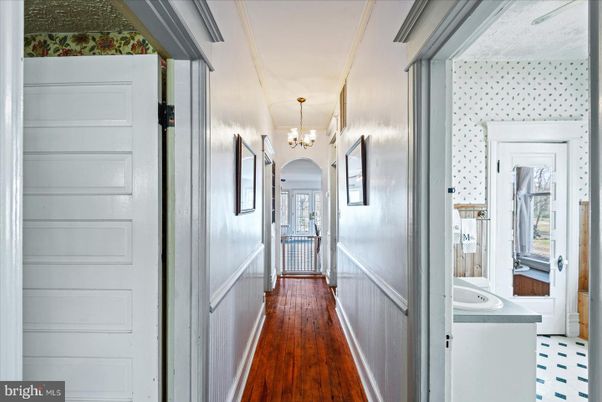 Chandelier, Interior, Wood Texture Flooring