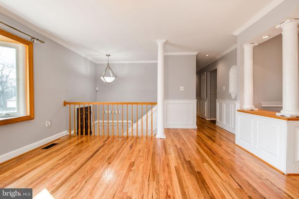 Interior, Pendant Lights, Recessed Lighting, Wood Texture Flooring