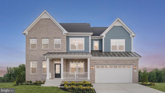 Attached, Exterior, Facade, Brick Facade, Brick Traditional