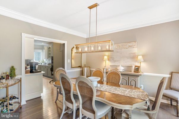 Dining room, Interior, Kitchen, Pendant Lights, Wood Texture Flooring