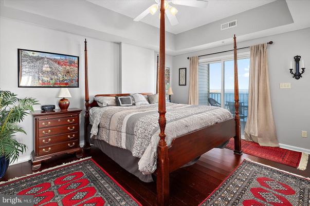 Bedroom, Interior, Water, Wood Texture Flooring