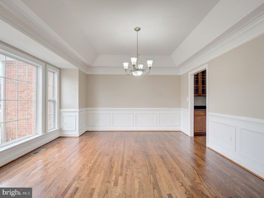 Chandelier, Empty room, Interior, Wood Texture Flooring