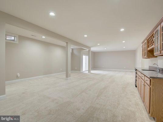 Empty room, Interior, Kitchen, Recessed Lighting