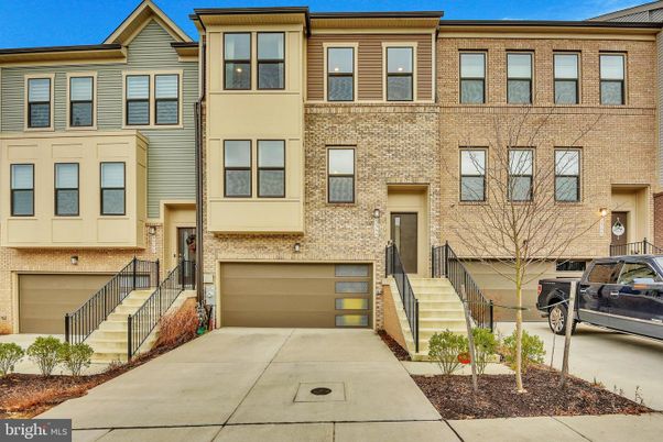Attached, Exterior, Facade, Brick Facade, Rowhouse