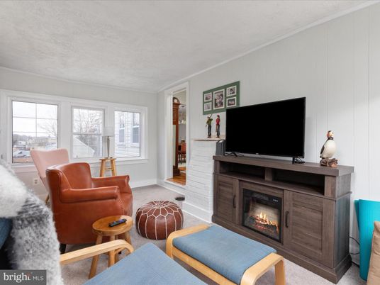 Fireplace, Interior, Living room