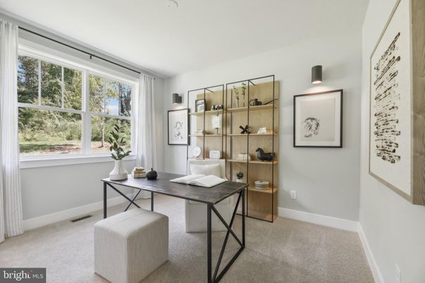 Home Office, Interior