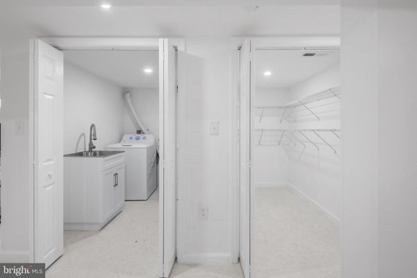 Interior, Recessed Lighting, Washer