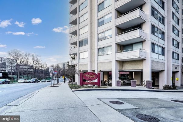 Exterior, Facade, Condo Building