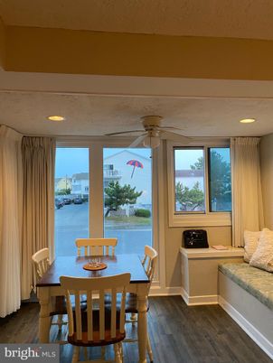 Dining room, Interior, Recessed Lighting, Water, Wood Texture Flooring