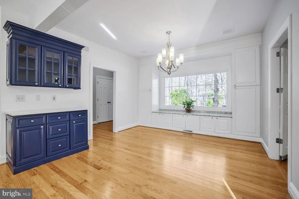 Chandelier, Empty room, Interior, Recessed Lighting, Wood Texture Flooring