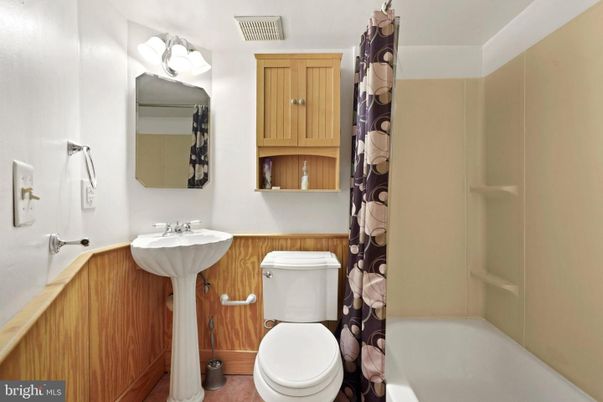 Bathroom, Interior