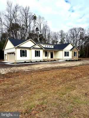 Attached, Backyard, Exterior, Facade, Ranch