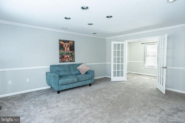 Empty room, Interior, Recessed Lighting
