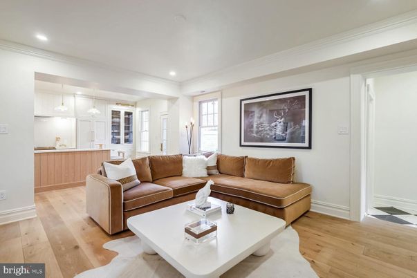 Interior, Living room, Pendant Lights, Recessed Lighting, Wood Texture Flooring