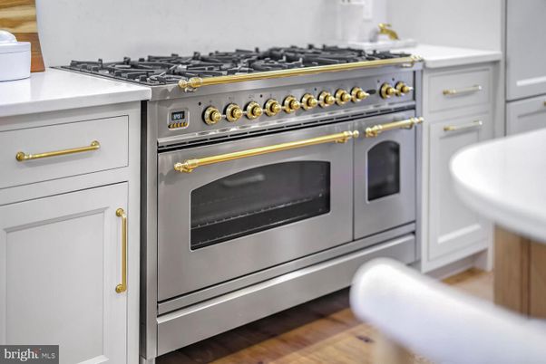 Interior, Kitchen, Stainless Steel Appliances