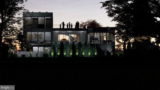 Backyard, Exterior, Facade, Modern