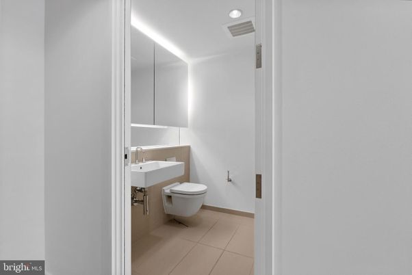Bathroom, Interior, Recessed Lighting