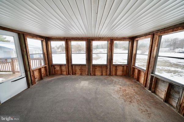 Empty room, Interior, Sun Room