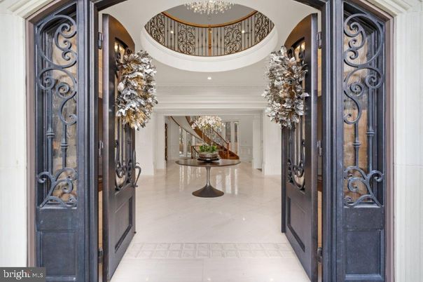 Chandelier, Interior, Recessed Lighting