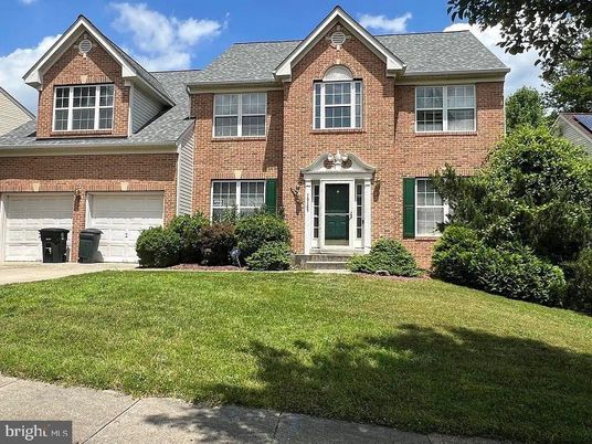 Attached, Exterior, Facade, Brick Facade, Brick Traditional