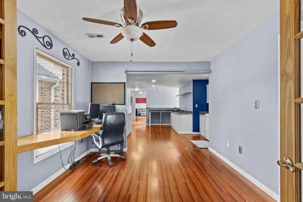 Home Office, Interior, Recessed Lighting, Wood Texture Flooring