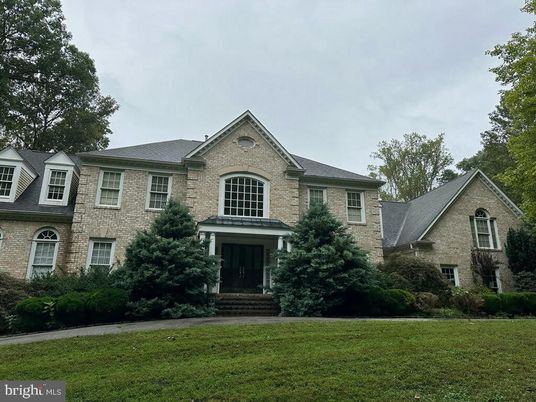 Exterior, Facade, Brick Facade, Brick Traditional
