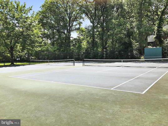 Exterior, Tennis Courts