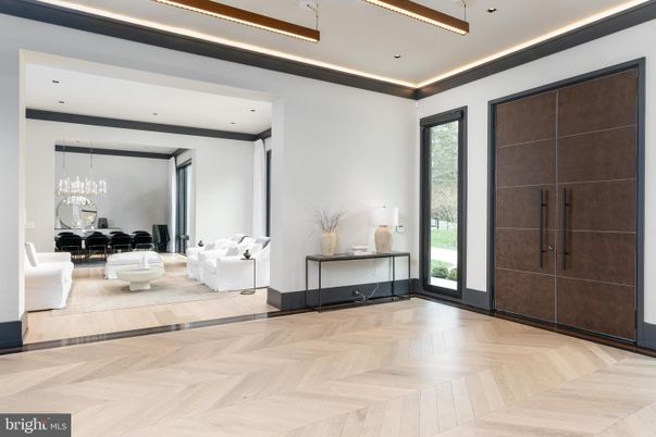 Dining room, Interior, Living room, Pendant Lights, Recessed Lighting, Wood Texture Flooring