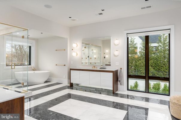 Bathroom, Dual Sink Vanities, Free Standing Baths, Glass Shower, Interior, Recessed Lighting