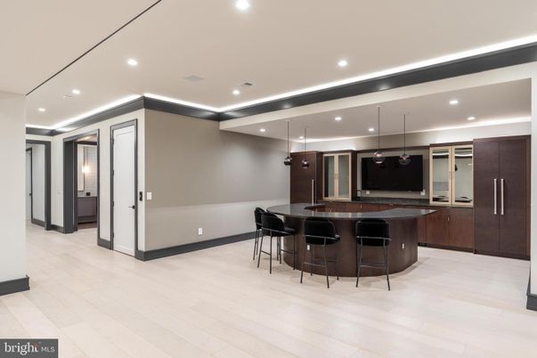 Interior, Pendant Lights, Recessed Lighting, Wood Texture Flooring