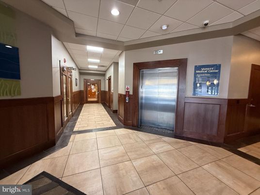 Elevator, Interior, Recessed Lighting