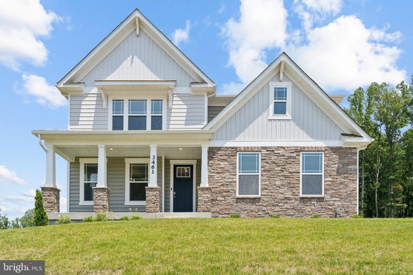 Exterior, Facade, Farmhouse