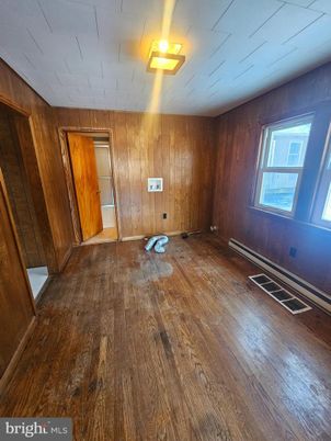 Empty room, Interior, Wood Texture Flooring, Wooden Walls
