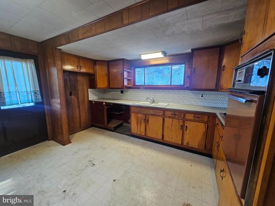 Interior, Kitchen, Wooden Walls