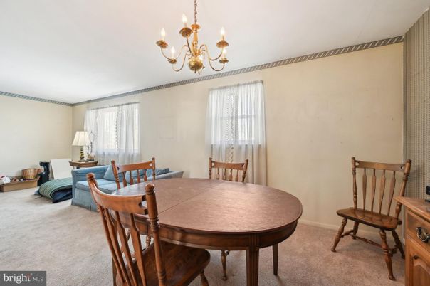 Chandelier, Dining room, Interior