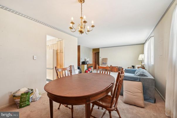 Chandelier, Dining room, Interior