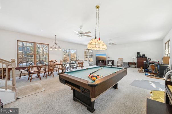 Billiard Table, Chandelier, Dining room, Game Room, Interior, Pendant Lights