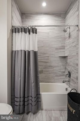 Bathroom, Interior, Recessed Lighting, Wood Texture Flooring