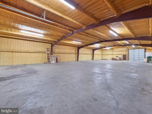 Garage, Interior, Wooden Beams, Wooden Ceilings