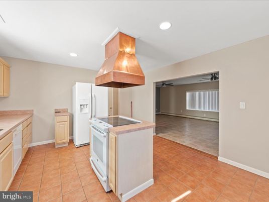Interior, Kitchen, Recessed Lighting
