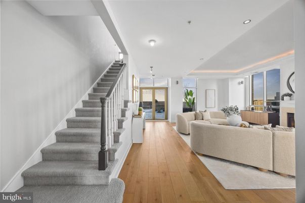 Fireplace, Interior, Living room, Pendant Lights, Recessed Lighting, Wood Texture Flooring