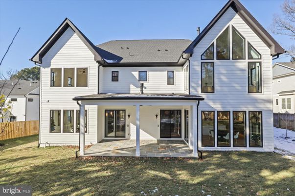 Exterior, Facade, Farmhouse