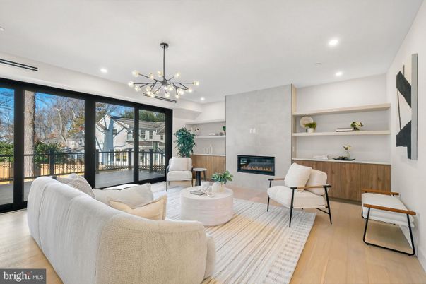 Fireplace, Interior, Living room, Pendant Lights, Recessed Lighting, Wood Texture Flooring