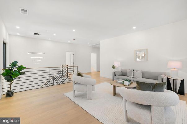 Interior, Living room, Pendant Lights, Recessed Lighting, Wood Texture Flooring