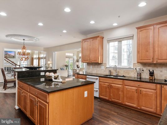 Chandelier, Dining room, Interior, Kitchen, Recessed Lighting, Wood Texture Flooring