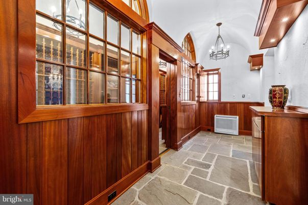 Chandelier, Interior, Wooden Walls