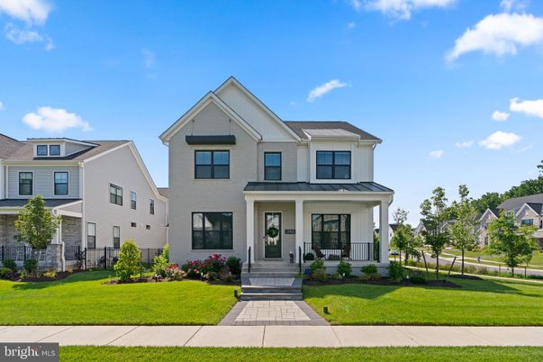 Exterior, Facade, Farmhouse