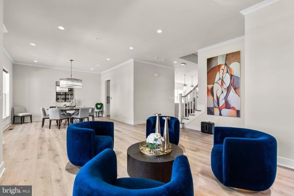 Dining room, Interior, Living room, Pendant Lights, Recessed Lighting, Wood Texture Flooring
