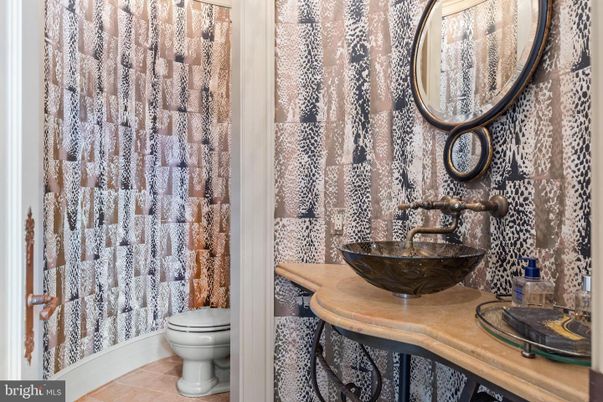 Bathroom, Interior