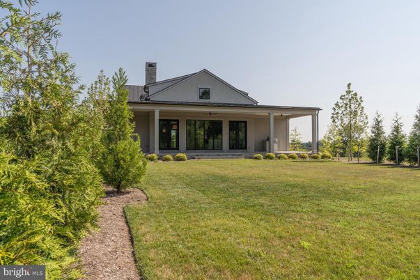 Backyard, Exterior, Facade, Farmhouse